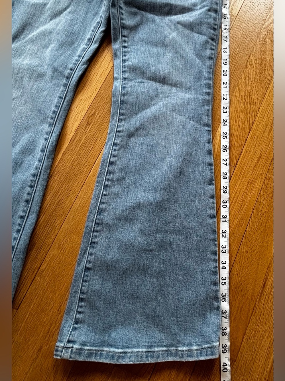 Lucky Brand Stevie High Rise Flare Jeans Women’s Size 6/28 Light Wash Stretch - Picture 2 of 9